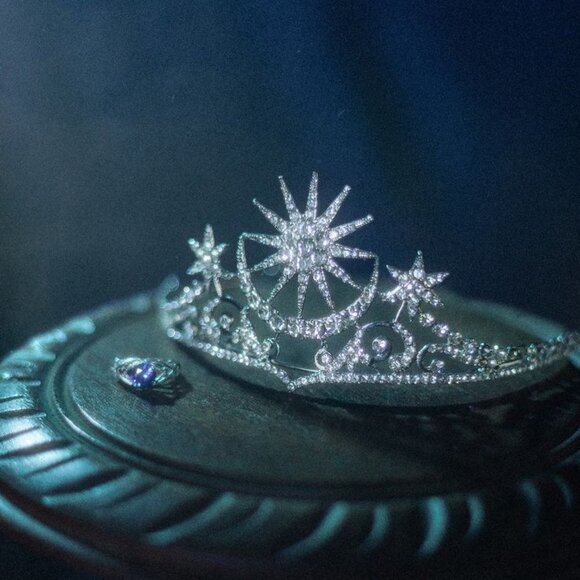 Vintage Queen Tiara